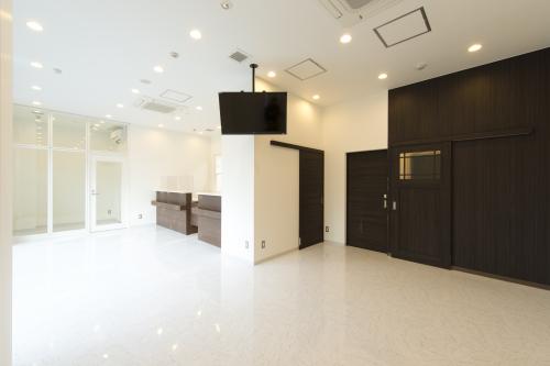 千葉ニュータウン調剤薬局/千葉「千葉ニュータウン」/店舗デザイン写真2枚目