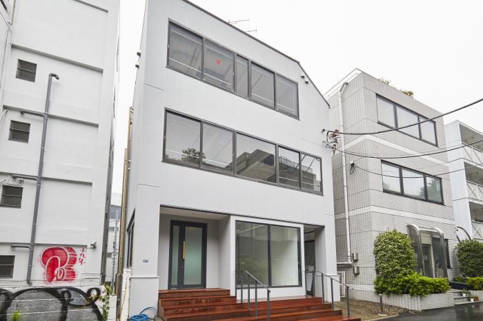 原宿オフィス/東京　渋谷区「神宮前」/オフィスデザイン内装/ビルリノベーション/中古ビル再生/地上３階・地下１階フルリノベーション写真5枚目
