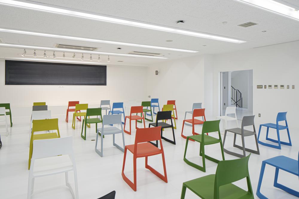 川崎オフィスビル/神奈川県　川崎市「川崎」/オフィス内装/ビルリノベーション/５階建フルリノベーション写真5枚目
