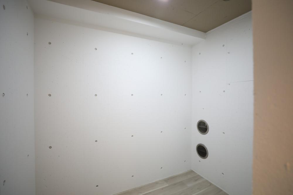 南青山オフィスビルリノベーション／コンバージョン／B1階3階建／築古ビル再生写真5枚目