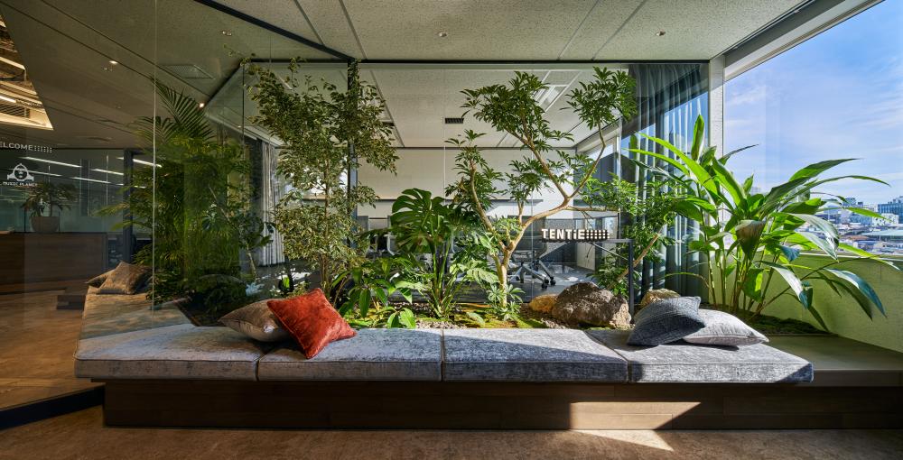 【商店建築】１１月号に弊社で施工させて頂いたＴＥＮＴⅰＥ様のオフィスが掲載されました