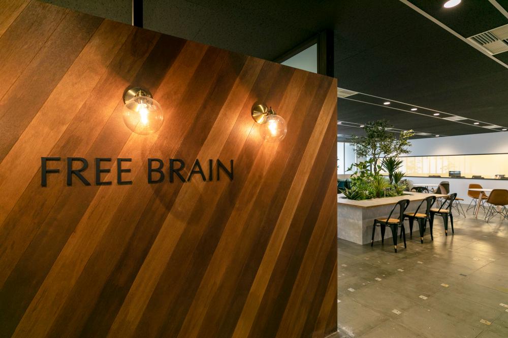 品川オフィス/60坪／設計事務所協働工事写真2枚目