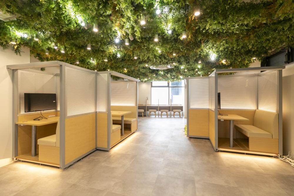 新宿西口貸会議室店舗/38坪/オフィス内装工事写真3枚目