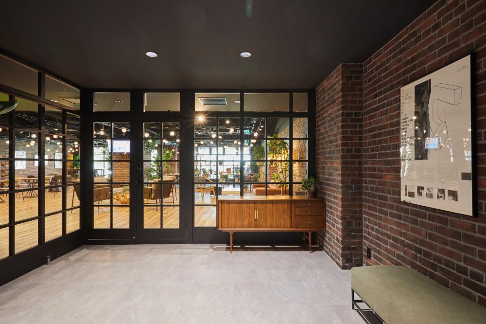 赤坂　オフィス改修工事　/1415坪写真2枚目