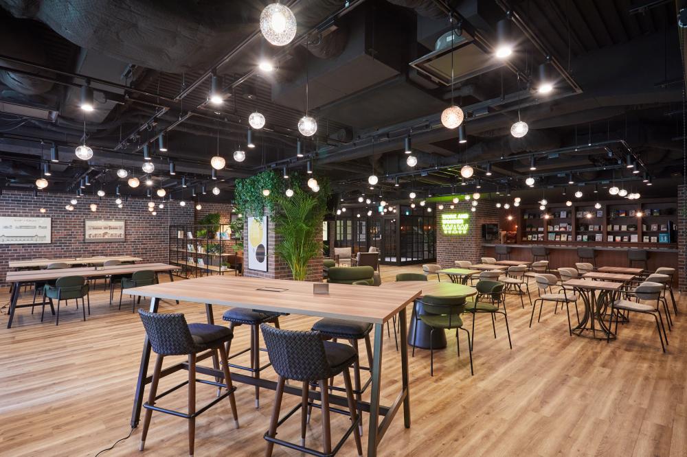 赤坂　オフィス改修工事　/1415坪写真3枚目