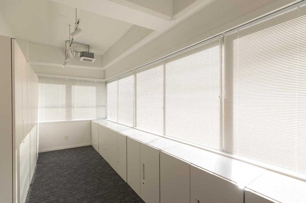 西神田　オフィス入居工事　/　21坪写真4枚目