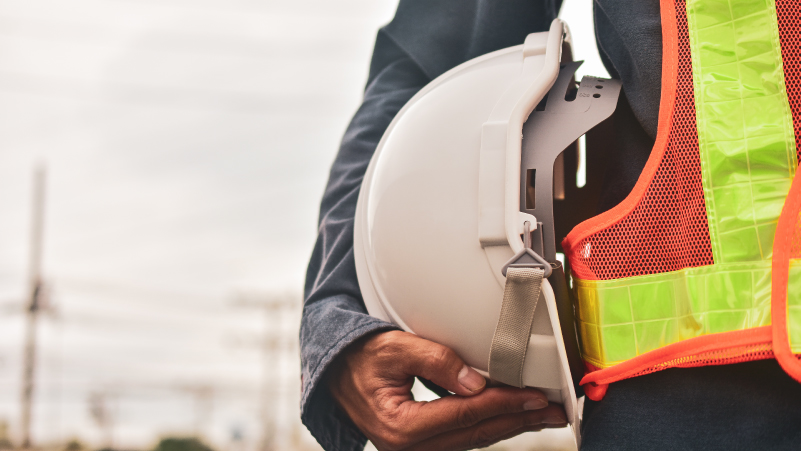 実際の大規模工事現場で行われている安全管理